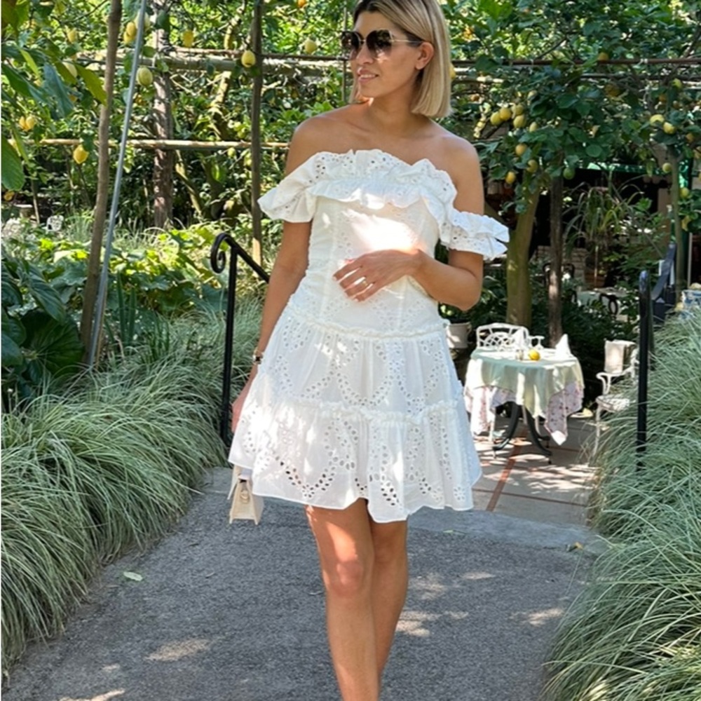 Ivory white ruffled strapless Zara mini dress